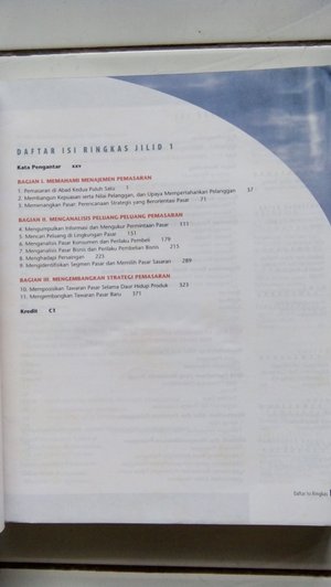 kotler philip 2002 manajemen pemasaran jilid 1 edisi milenium jakarta prehallindo
